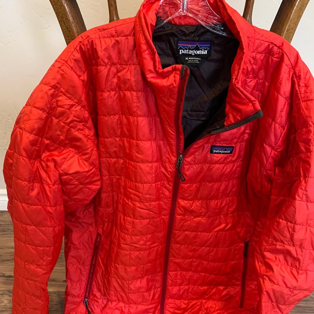 EUC Patagonia Nano puff Long Sleeved Jacket - Mens XL